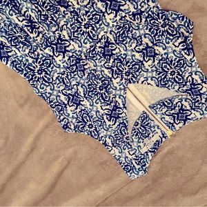 Milly dress. Cinched at the waist, flattering to all body types ❤️